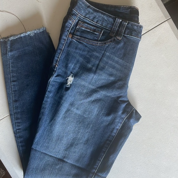 1822 Denim - Picture 3 of 4